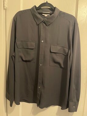 LOFT Long Sleeve Button-Down Shirt in Charcoal Gray (item 26)